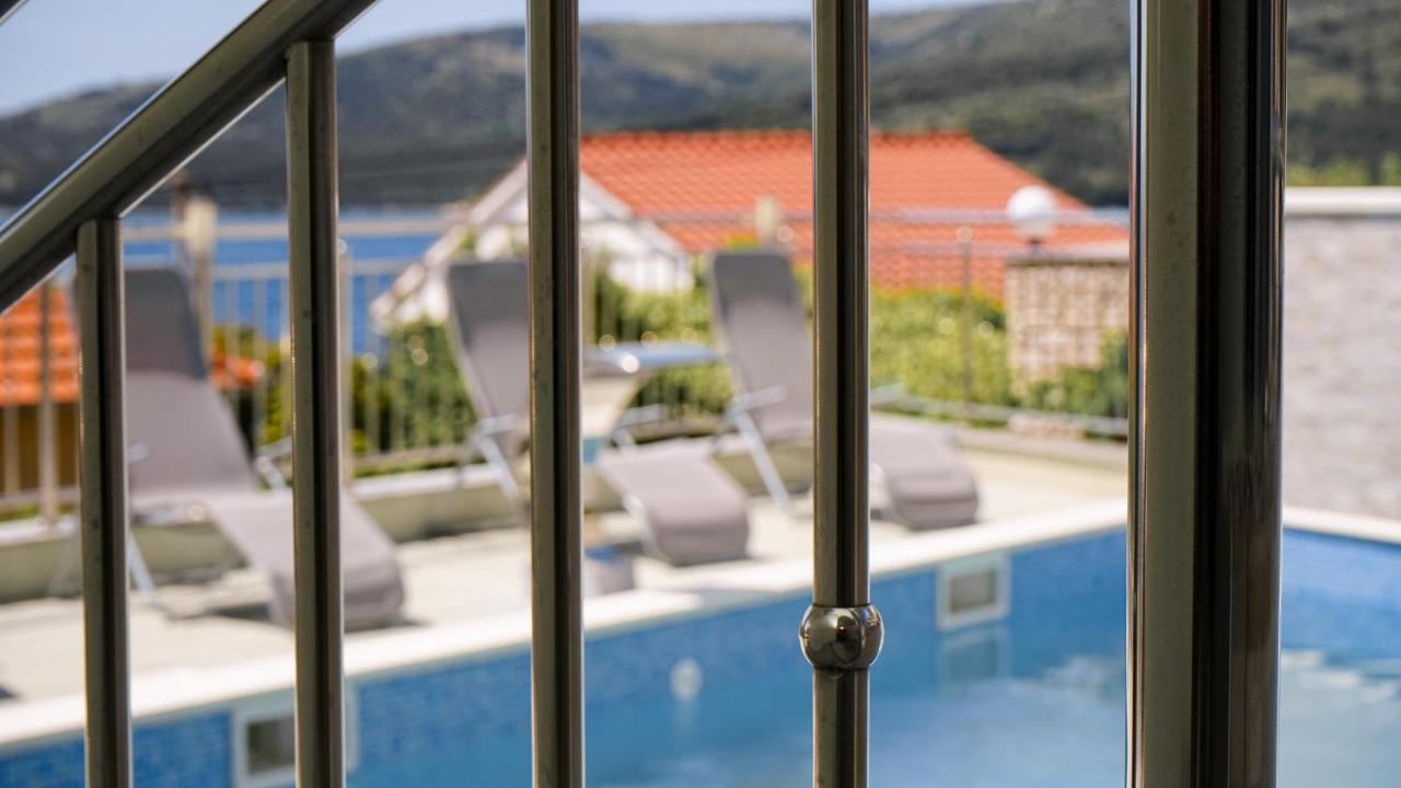 Trogir-Luxury Villa Sapphirus Сегет Враница Екстериор снимка